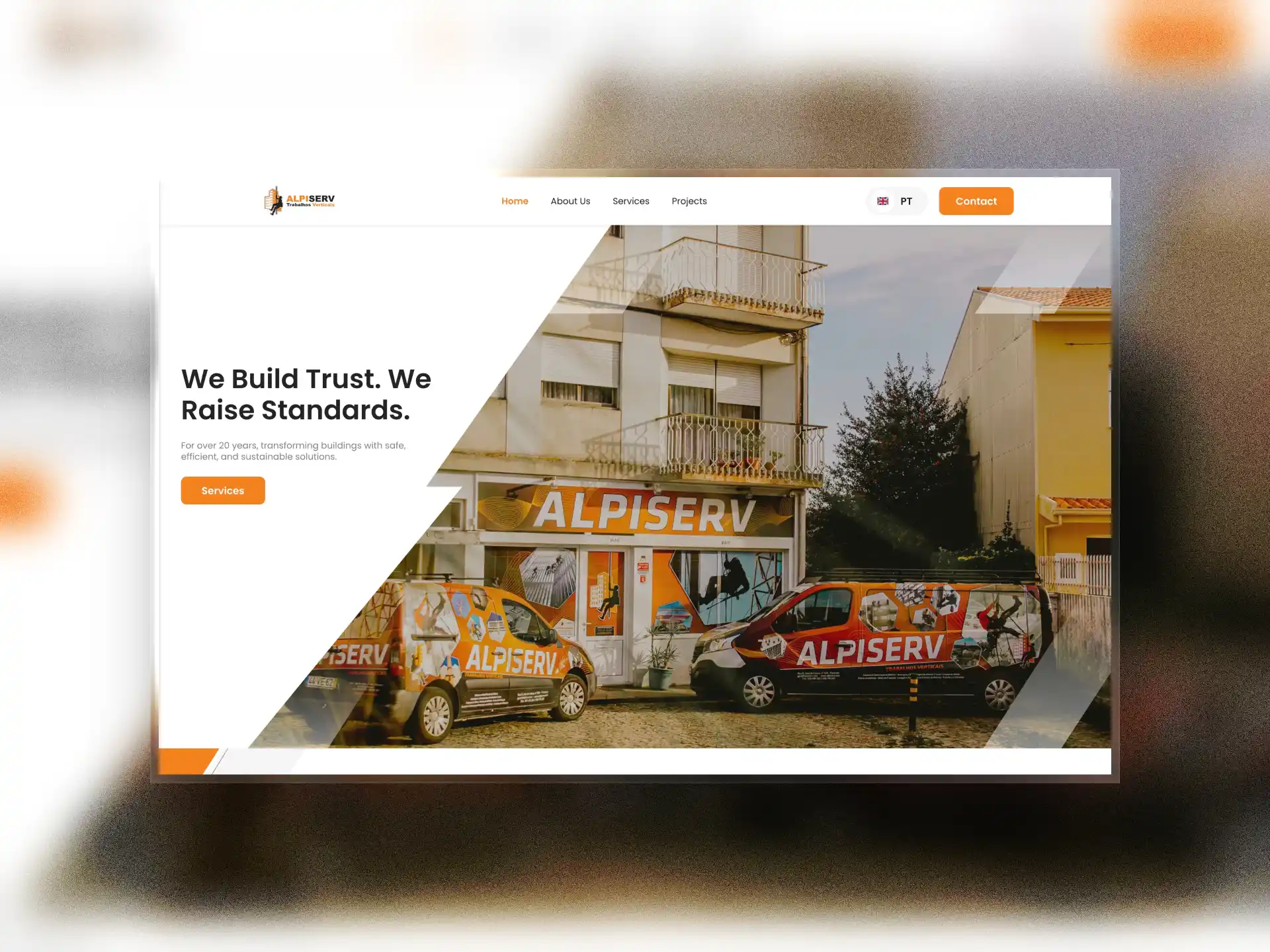 Captura del sitio web de Alpiserv